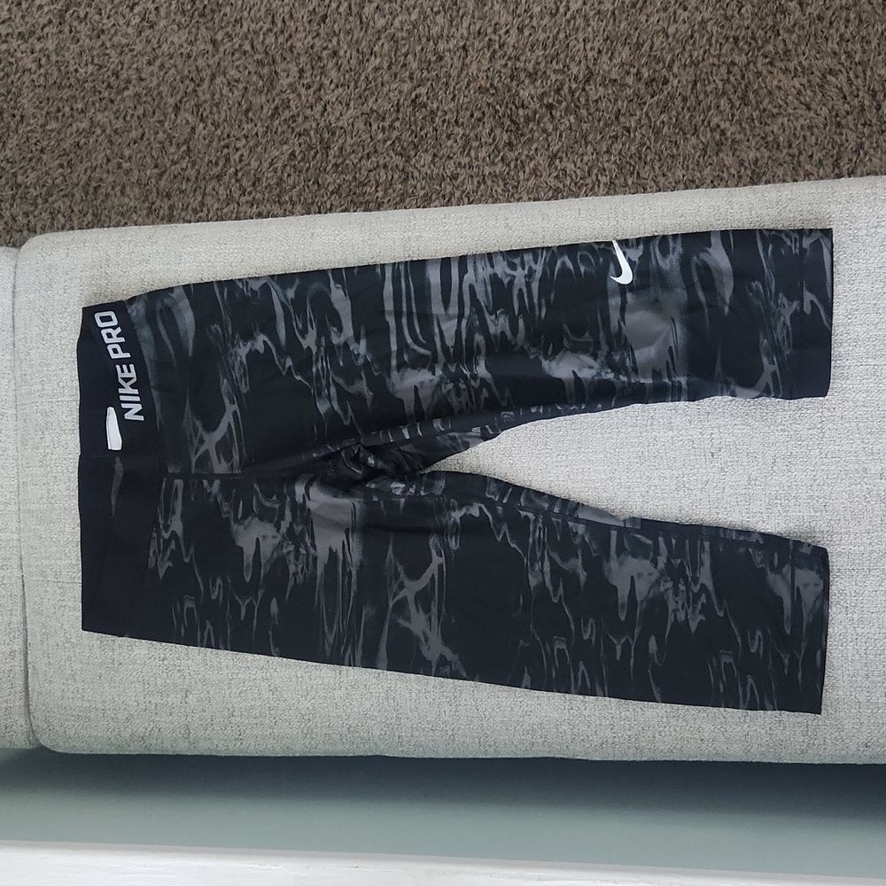 Nike Dri-Fit Crop Leggings